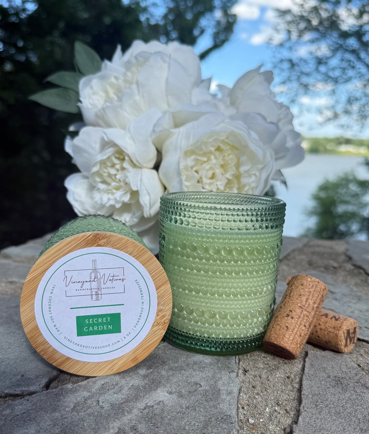 8oz. Green Bubble Candle with Bamboo Lid