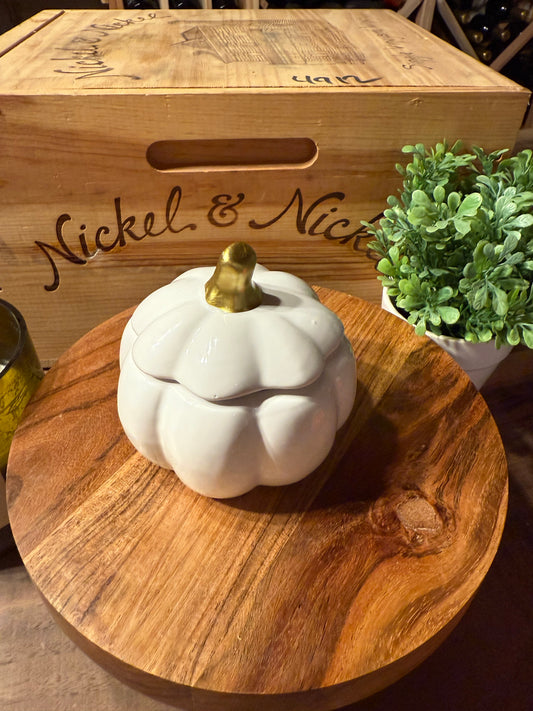 8 oz. White Pumpkin Candle with Lid